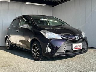2018 Toyota Vitz III (XP130) Рестайлинг 2, фиолетовый, 730000 рублей, вид 3