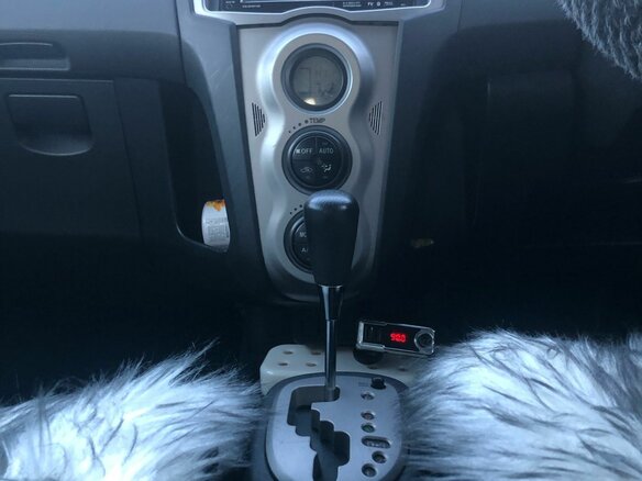 2008 Toyota Vitz II (XP90), серый, 620000 рублей - вид 11