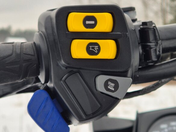 2012 BRP Ski-Doo Summit 800, серый, 690000 рублей - вид 10