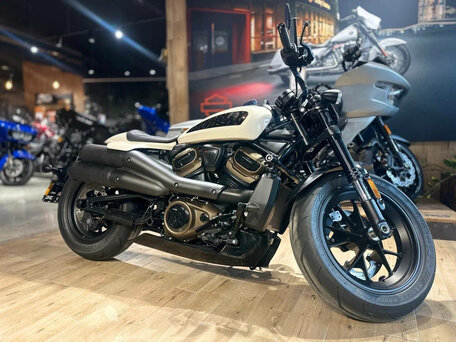 2023 Harley-Davidson Sportster S, белый, 1750000 рублей, вид 1