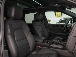 2026 Porsche Cayenne III Рестайлинг, чёрный, 17290000 рублей, вид 2
