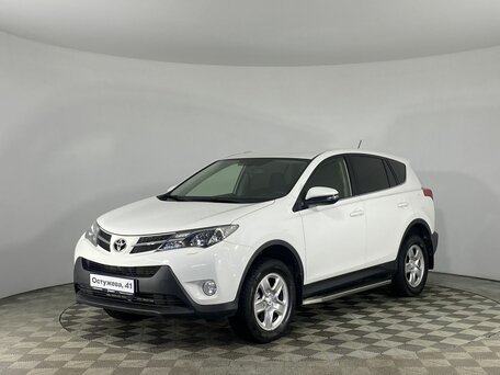 Toyota RAV4 IV (XA40)