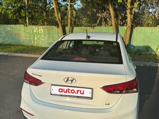 2017 Hyundai Solaris II, белый, 1350000 рублей, вид 4
