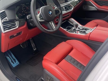 2022 BMW X5 M Competition III (F95), белый, 9420000 рублей, вид 5