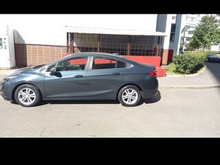 2017 Chevrolet Cruze II, серый, 1200000 рублей, вид 5