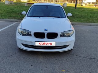 2008 BMW 1 серии 120i I (E81/E82/E87/E88) Рестайлинг, белый, 1150000 рублей, вид 2