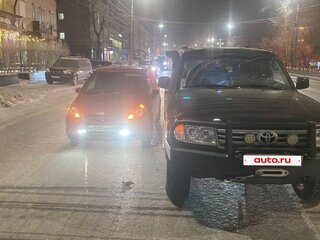 2005 Toyota Land Cruiser 100 Series Рестайлинг 2, чёрный, 3200000 рублей, вид 3