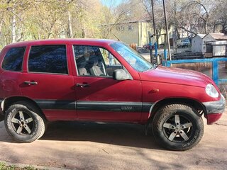 2006 Chevrolet Niva I, красный, 350000 рублей, вид 2
