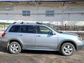 2004 Mitsubishi Airtrek Sport Gear I Рестайлинг, серый, 680000 рублей, вид 3