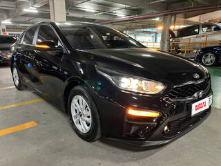 2020 Kia K3 II, чёрный, 1900000 рублей, вид 2