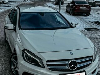 2013 Mercedes-Benz A-Класс 180 III (W176), белый, 1547000 рублей, вид 3