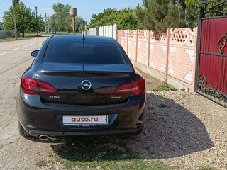 2013 Opel Astra J Рестайлинг, чёрный, 900000 рублей, вид 2