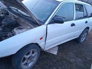 2001 Mitsubishi Libero I Рестайлинг, белый, 80000 рублей, вид 1