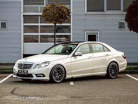 2011 Mercedes-Benz E-Класс 300 IV (W212, S212, C207), белый, 1455000 рублей, вид 1