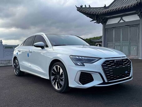 2023 Audi A3 35 TFSI Long IV (8Y), белый, 2100000 рублей, вид 1