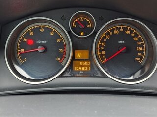 2010 Opel Astra H Рестайлинг, белый, 550000 рублей, вид 3