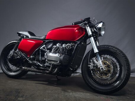 1977 Honda GL 1000 Gold Wing, красный, 690000 рублей, вид 1
