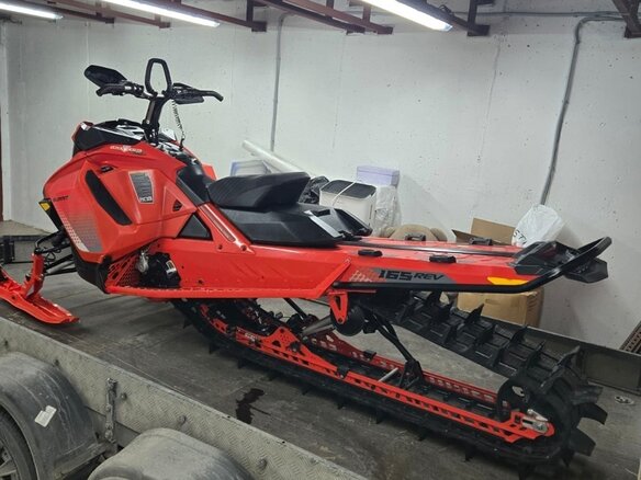 2018 BRP Ski-Doo Summit 850, красный, 999000 рублей - вид 1