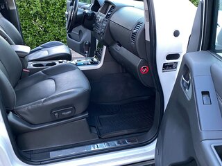 2013 Nissan Pathfinder III Рестайлинг, белый, 1999000 рублей, вид 5