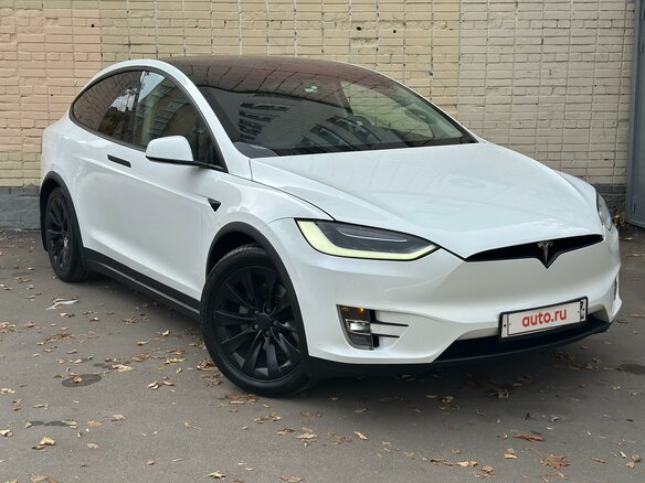 2017 Tesla Model X 90D I, белый, 3790000 рублей - вид 12