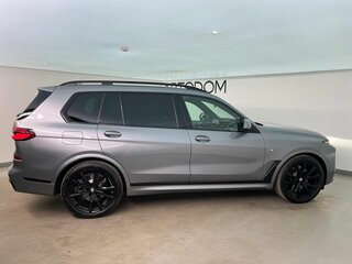 2026 BMW X7 40d I (G07) Рестайлинг, серый, 17995000 рублей, вид 5