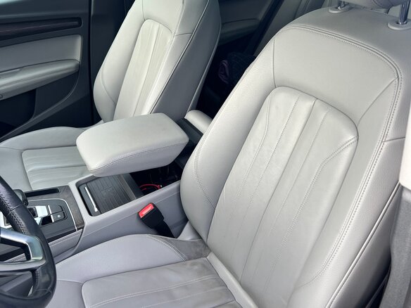 2019 Audi Q5 45 TFSI II (FY), синий, 2800000 рублей - вид 12