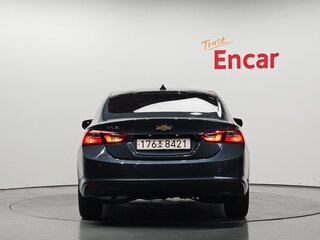 2021 Chevrolet Malibu IX Рестайлинг, серый, 1450000 рублей, вид 4