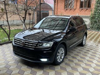 2017 Volkswagen Tiguan II, чёрный, 1850000 рублей, вид 1