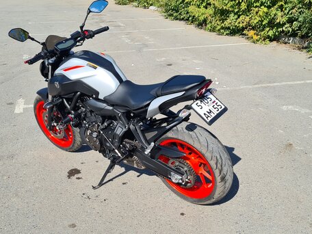 2019 Yamaha MT-07 (FZ-07), серый, 780000 рублей, вид 3