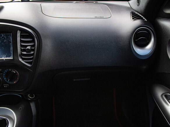 2011 Nissan Juke I, красный - вид 7