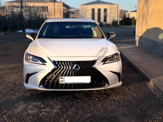 2022 Lexus ES 200 VII Рестайлинг, белый, 5500000 рублей, вид 1