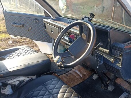 1996 Toyota LiteAce, белый, 650000 рублей, вид 2