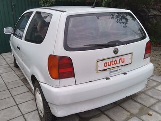 1998 Volkswagen Polo III, белый, 180000 рублей, вид 3