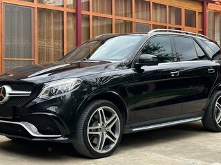 2017 Mercedes-Benz GLE 400 9G-Tronic I (W166), чёрный, 4150000 рублей, вид 3