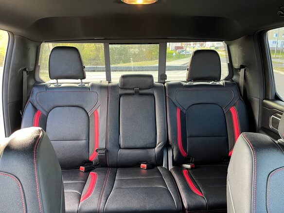 2020 Ram 1500 Crew Cab IV (DS/DJ), белый, 4322908 рублей - вид 8