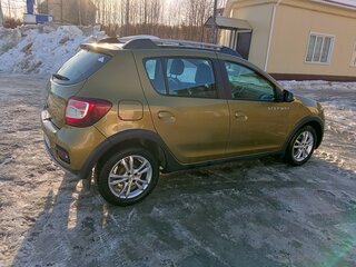 2015 Renault Sandero II, зелёный, 700000 рублей, вид 5