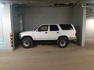 1991 Toyota Hilux Surf II, белый, 800000 рублей, вид 5
