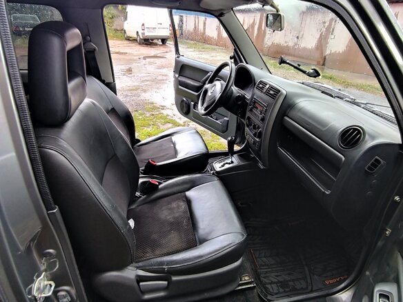 2007 Suzuki Jimny III Рестайлинг 1, серый, 450000 рублей - вид 9