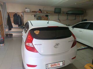 2013 Hyundai Solaris I, белый, 900000 рублей, вид 3