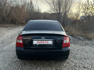 2005 Kia Cerato I, чёрный, 520000 рублей, вид 4