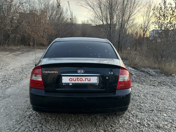 2005 Kia Cerato I, чёрный, 520000 рублей - вид 3