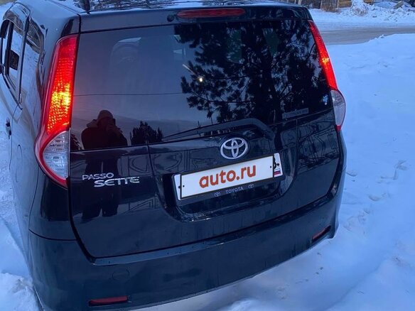 2009 Toyota Passo Sette, чёрный, 810000 рублей - вид 6