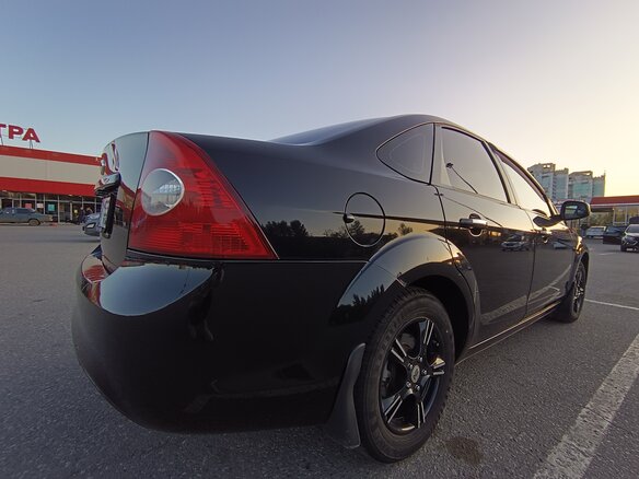 2010 Ford Focus II Рестайлинг, чёрный, 680000 рублей - вид 6