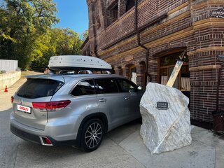 2016 Toyota Highlander III (XU50) Рестайлинг, серебристый, 3860000 рублей, вид 2