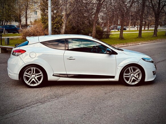 2012 Renault Megane RS III, белый, 1650000 рублей - вид 5