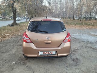 2009 Nissan Tiida I, золотистый, 700000 рублей, вид 3