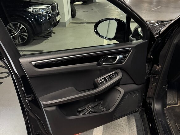 2021 Porsche Macan I Рестайлинг, чёрный, 5379000 рублей - вид 8
