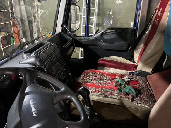 2013 Iveco Trakker, синий, 2500000 рублей - вид 8