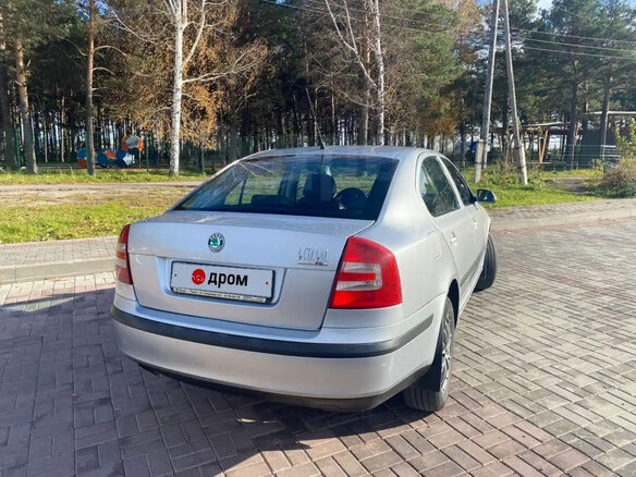 2008 Skoda Octavia II (A5), серебристый, 960000 рублей - вид 3
