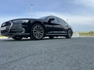 2019 Audi A8 Long 55 TFSI IV (D5), чёрный, 4750000 рублей, вид 5